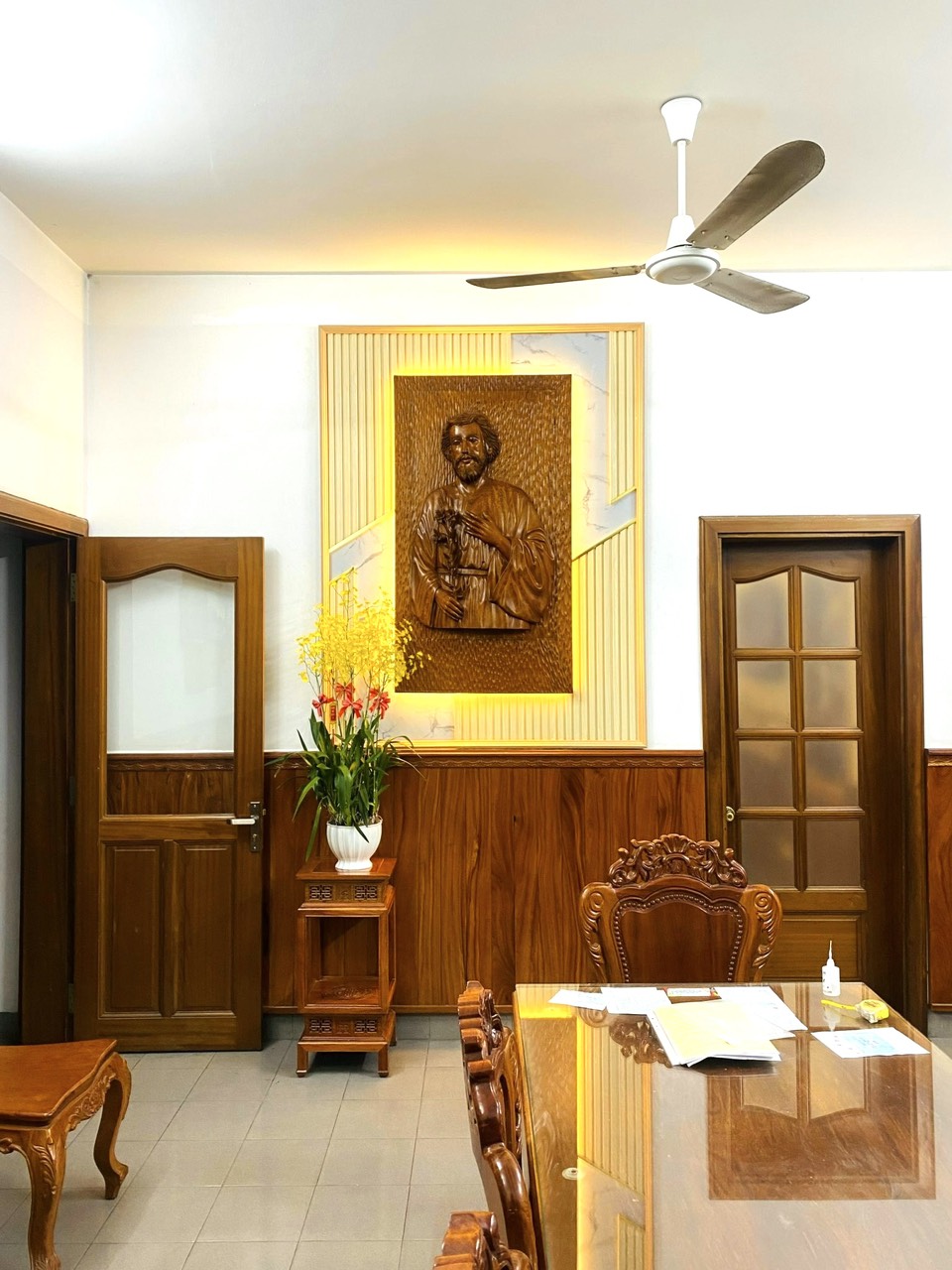 Thi công Nhà nguyện